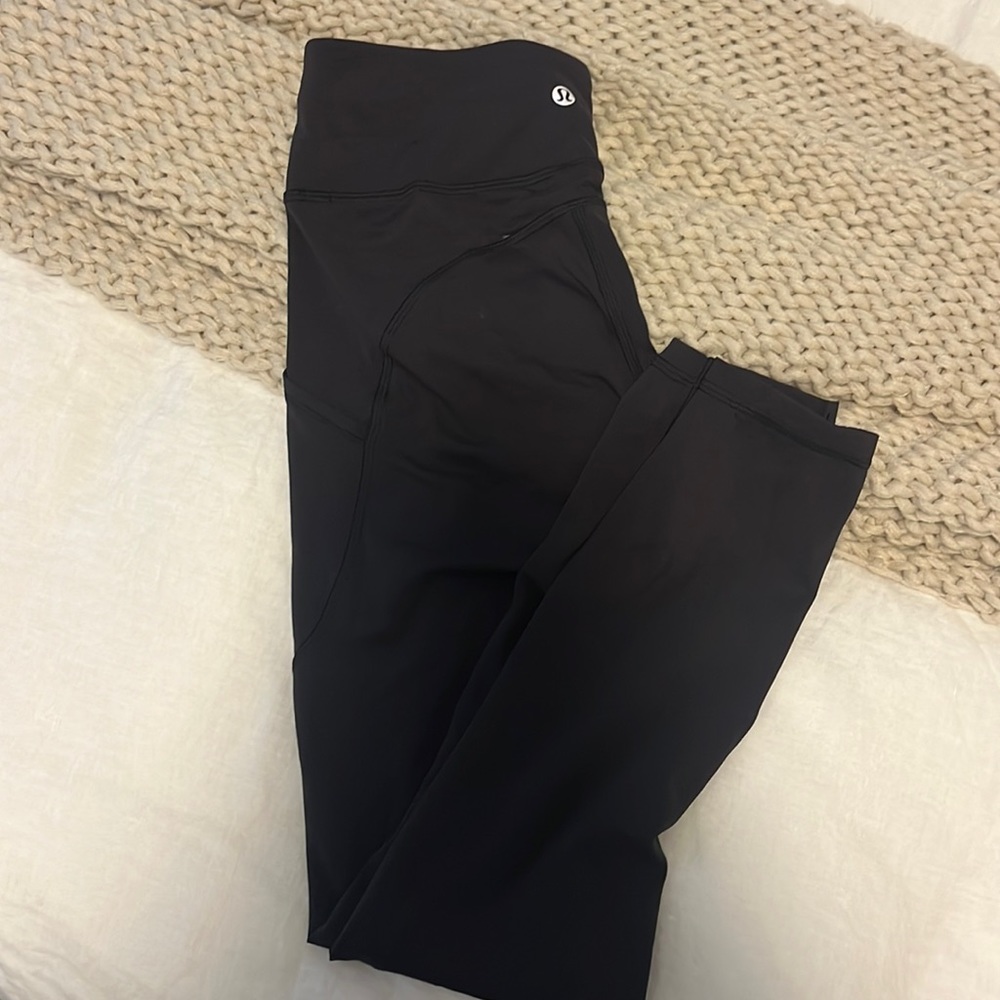 lululemon black athletic leggings with pockets